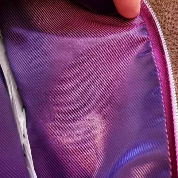 Younique Royalty cosmetic bag new - Picture 3 of 5